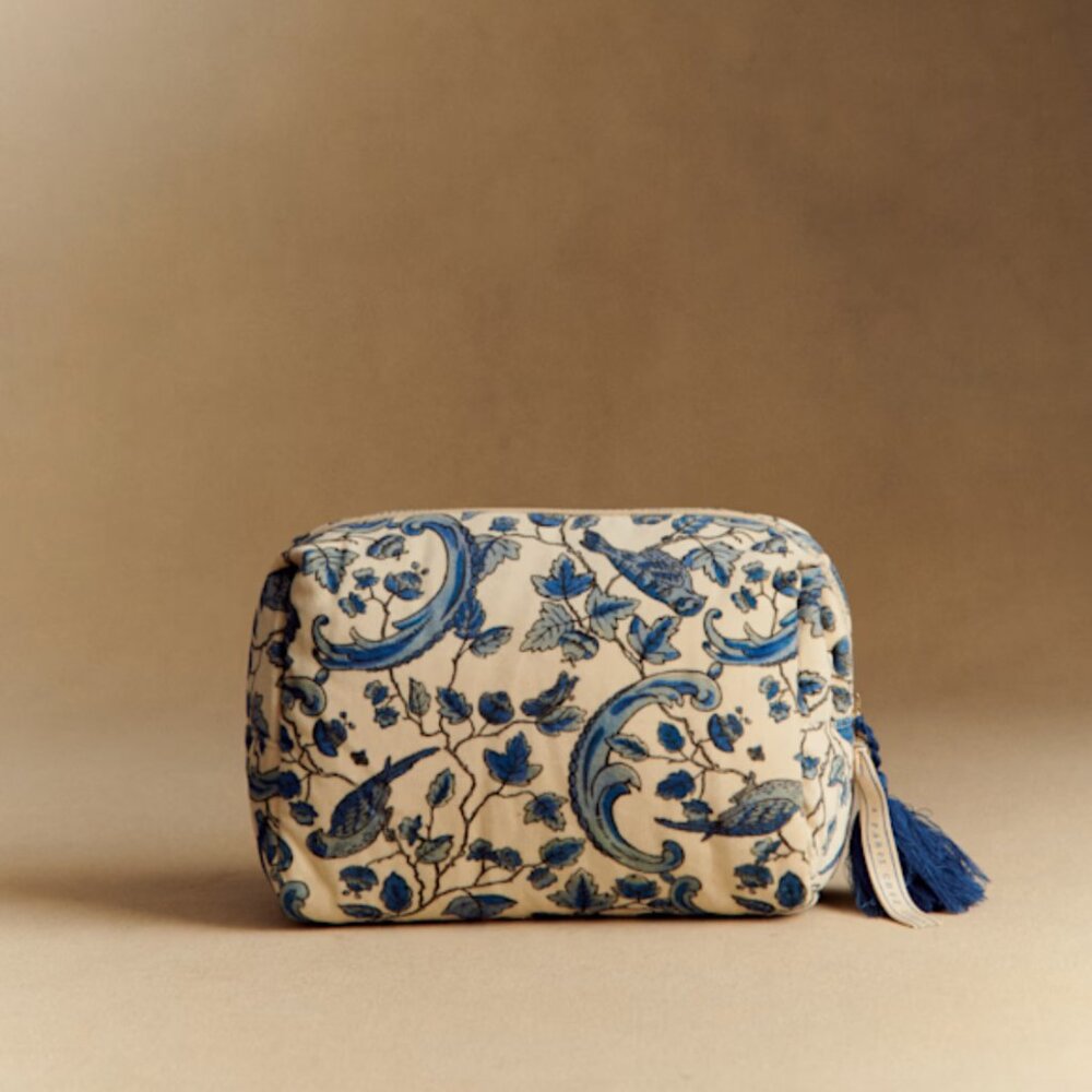 Sézane x Antoinette Poisson NWT Toiletry Bag in Blue Birds Print - Picture 2 of 5